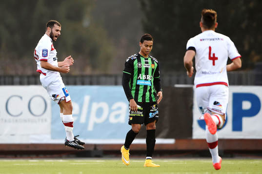 Assyriskas Mattias Genc jublar