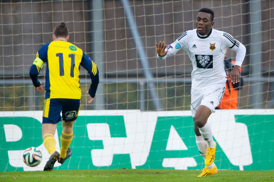 Östersunds Tomas Peciar jublar