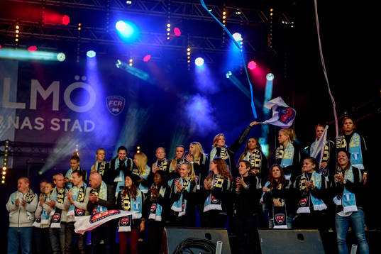 Rosengårds lag firar SM-guld