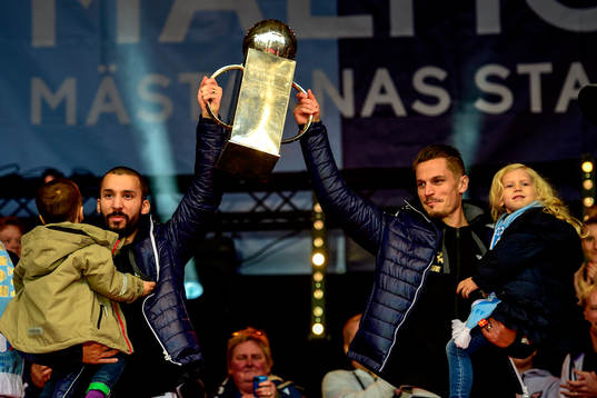 Malmö FFs Guillermo Molins och Markus Rosenberg firar