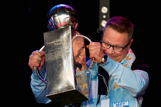 Malmö FFs speaker Magnus Johnsson höjer Lennart