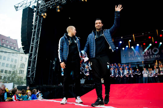 Malmö FFs Anton Tinnerholm och Matias Concha när Malmö