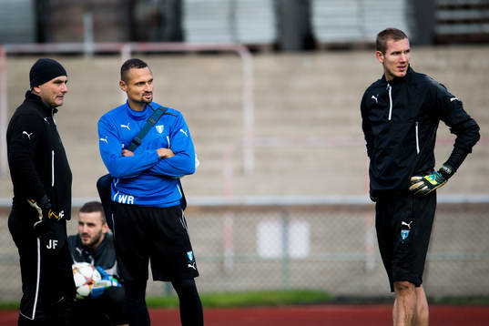 Malmö FFs målvaktstränare Jonnie Fedel, naprapat Wilner