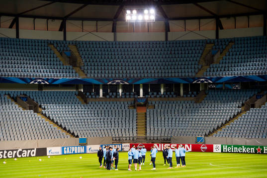 Atletico Madrid tränar på Swedbank Stadion