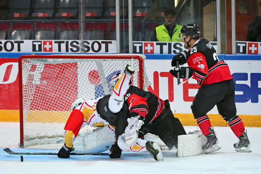 Skellefteås Pär Lindholm faller