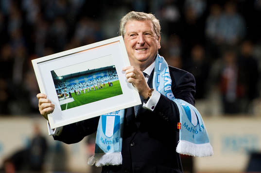 Roy Hodgson hyllas