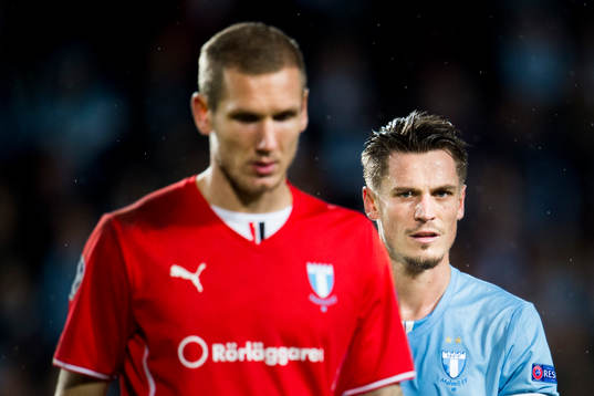 s Markus Rosenberg och målvakt Robin Olsen deppar