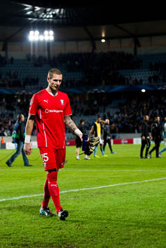 s målvakt Robin Olsen deppar