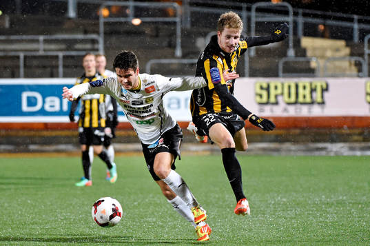 Mjällbys Lukas Grill och Häckens Samuel Gustafson