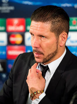 Atletico Madrids tränare Diego Simeone på presskonferensen