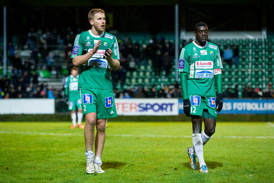 Ljungskiles Steven Old och Ken Sema deppar när de lämnar