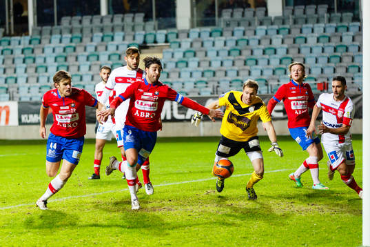 Bläddra bland fler bilder av Fotboll, Kval till Superettan, Örgryte - Assyriska
