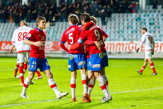 Örgrytes George Mourad gratuleras
