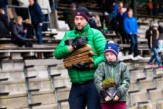 Hammarbys supportrar får tillfälle att plocka med sig