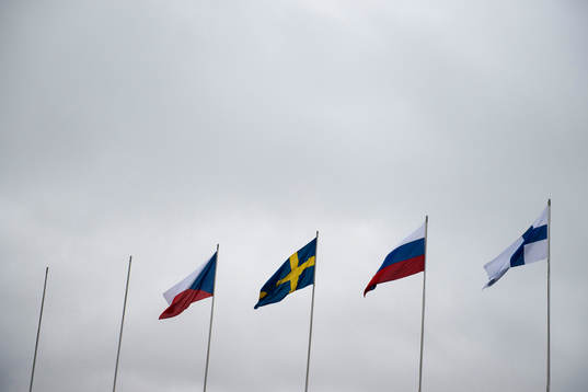Flaggor för Tjeckien, Sverige, Ryssland och Finland