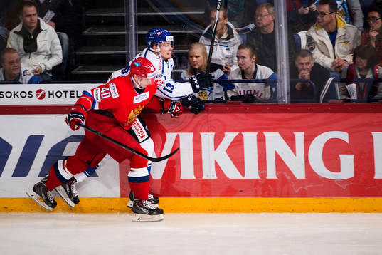 Rysslands Sergey Kalinin och Finlands Petteri Wirtanen