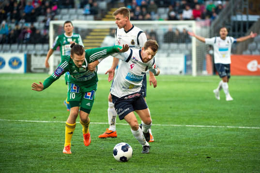 Ljungskiles  Jonas Lindberg  och Gefles Skuli Jon