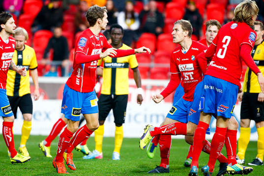 Östers Alexander Henningsson och Patrik Bojent jublar
