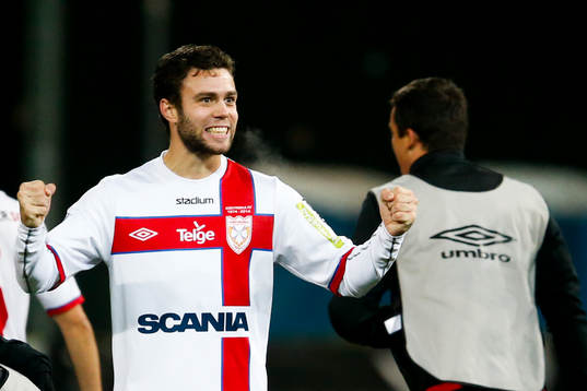 Assyriskas Christoffer Eriksson jublar