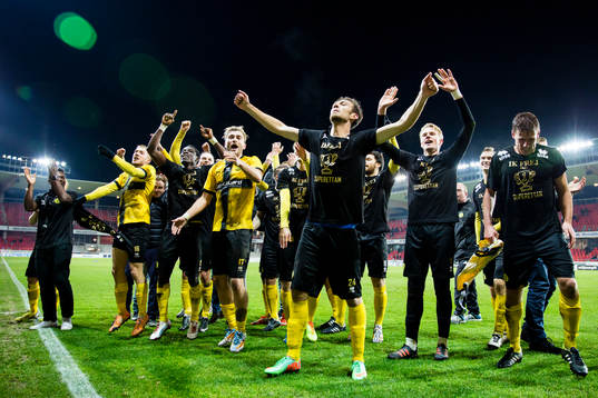 Frejs spelare firar