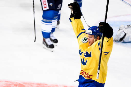 Sveriges Linus Klasen jublar