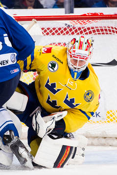 Sveriges målvakt Henrik Karlsson