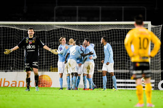 Elfsborgs målvakt Kevin Stuhr Ellegaard deppar och Malmö