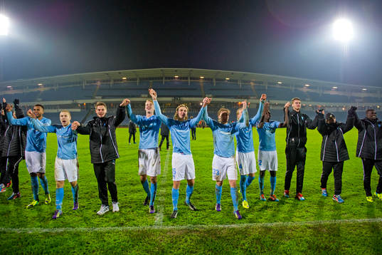 Malmö FFs spelare tackar publiken
