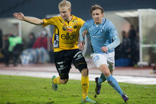 Elfsborgs Johan Larsson och Malmö FFs Emil Forsberg