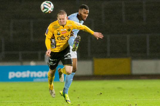 Elfsborgs Anton Lans och Malmö FFs Isaac Kiese Thelin