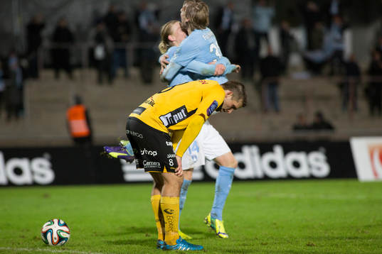 Elfsborgs Anders Svensson deppar och Malmö FFs Simon Kroon