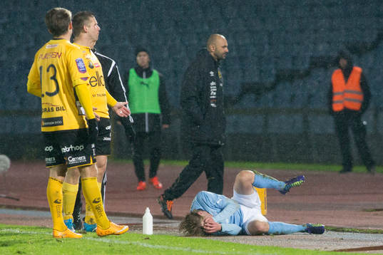 Malmö FFs Emil Forsberg har ont