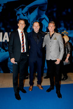 Domare Jonas Eriksson med sina assisterande domarkollegor