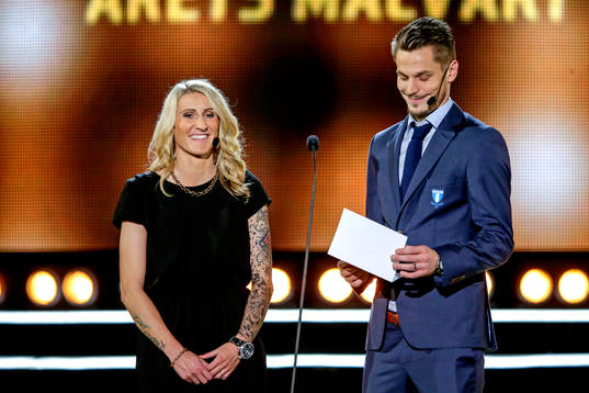 Årets målvakt och och prisutdelare var Anja Mittag och