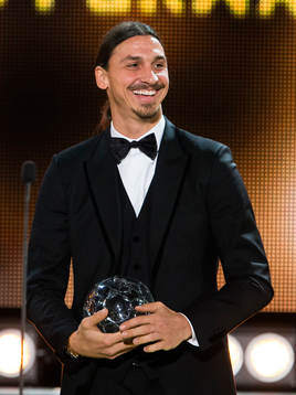 Zlatan Ibrahimovic får pris för Årets Forward