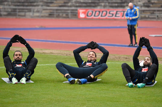 Sveriges Erkan Zengin, Zlatan Ibrahimovic och Jimmy Durmaz