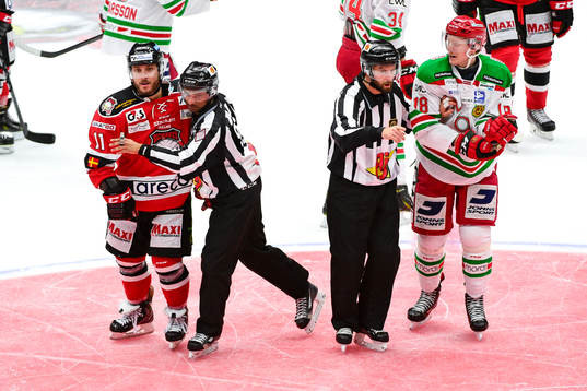 Malmö Redhawks Joey Tenute och Moras Christoffer Fish