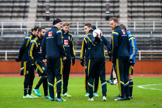 Sveriges Erkan Zengin, Jimmy Durmaz, Mikael Lustig , Mikael
