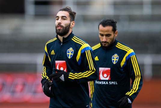 Sveriges Jimmy Durmaz och Erkan Zengin