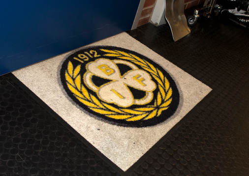 Brynäs har egen dörrmatta med till hallen