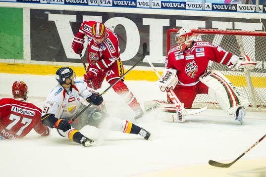 målvakt Linus Ullmark Travis Roche Jonas Ahnelöv  mot