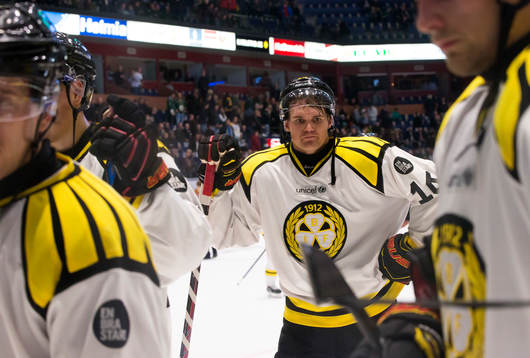 Brynäs Oscar Eklund deppar