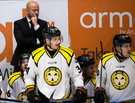 Brynäs assisterande tränare Ove Molin och tränare Tommy