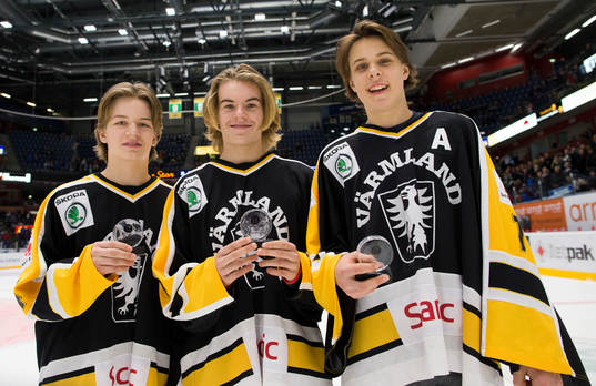 Tv-Puckens lag Värmland tar emot pokaler