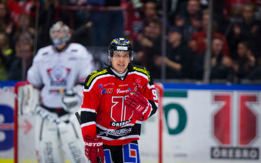 Örebros Joonas Jalvanti gör 3-2 och jublar