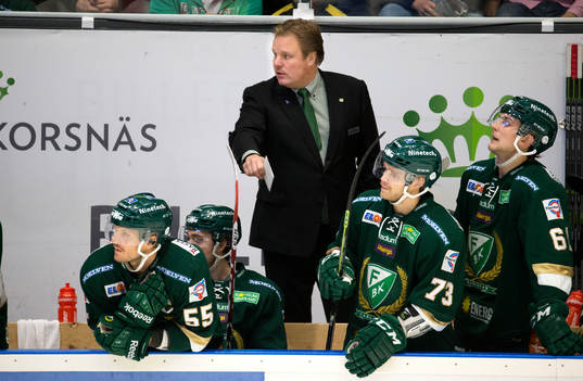 Färjestads ass.tränare Leif Carlsson med Ole-Kristian