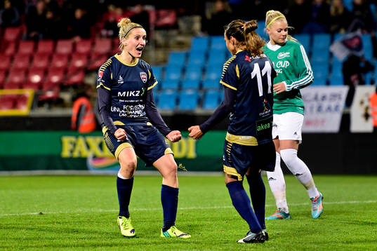 Rosengårds Marta Viera Da Silva jublar mot Anja Mittag