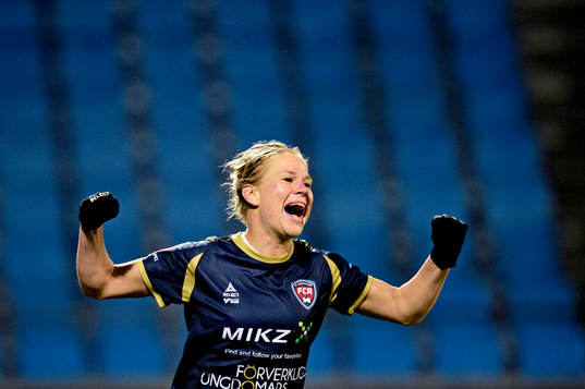 Rosengårds Katrin Schmidt jublar