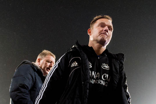Fortuna Hjørrings tränare Brian Sørensen deppar