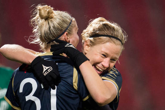Rosengårds Katrin Schmidt (som gjorde sin sista match med